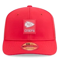 Men's New Era  Red Kansas City Chiefs 2025 Sideline 9SEVENTY Adjustable Trucker Hat