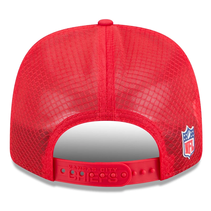 Men's New Era  Red Kansas City Chiefs 2025 Sideline 9SEVENTY Adjustable Trucker Hat