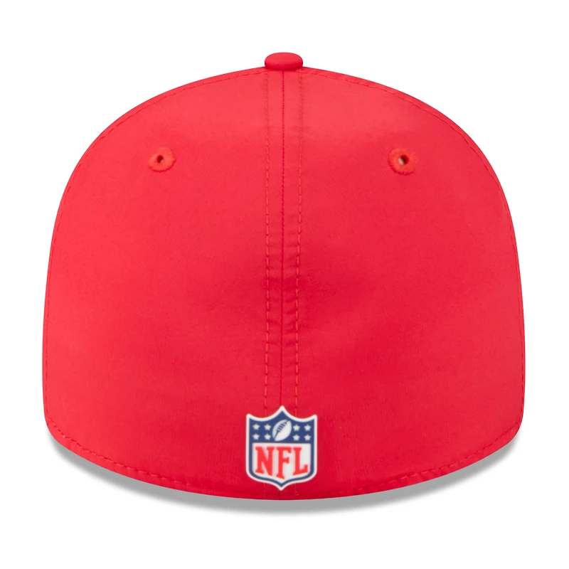 Casquette ajustée New Era rouge Kansas City Chiefs 2025 Sideline Retro Crown 59FIFTY pour homme