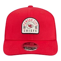 Men's New Era Red Kansas City Chiefs Contest 9SEVENTY Adjustable Trucker Hat