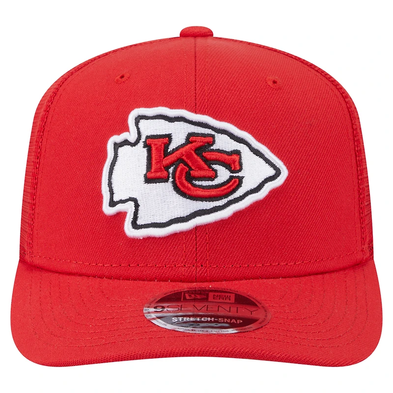 Men's New Era Red Kansas City Chiefs Main Trucker 9SEVENTY Stretch-Snap Hat