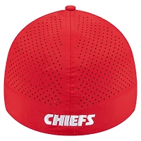 Casquette perforée 39THIRTY Flex rouge New Era pour homme des Kansas City Chiefs