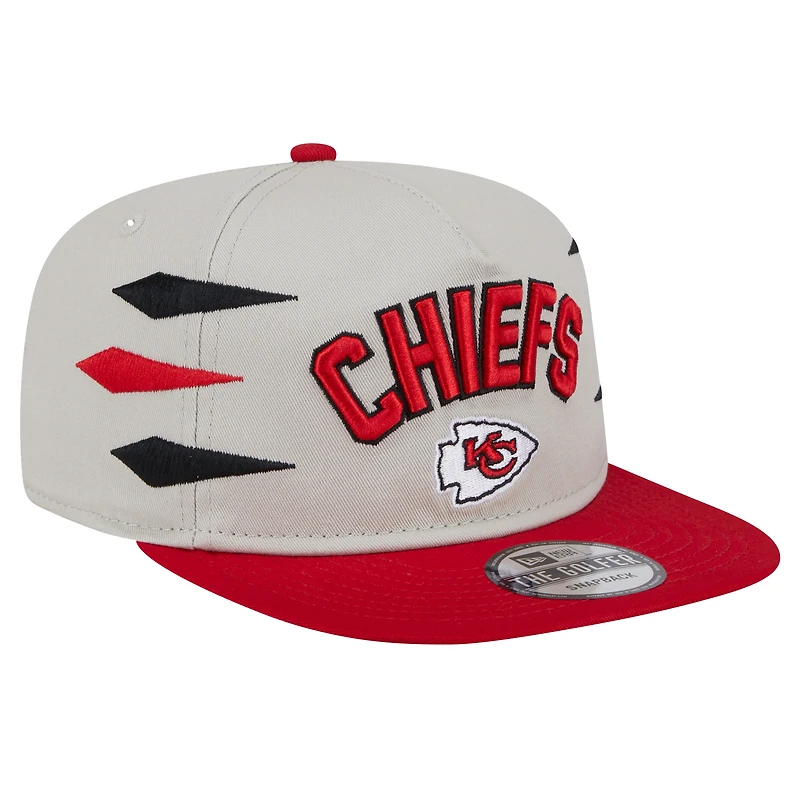 Casquette de golf athlétique à visière snapback Kansas City Chiefs New Era pour homme, couleur pierre/rouge