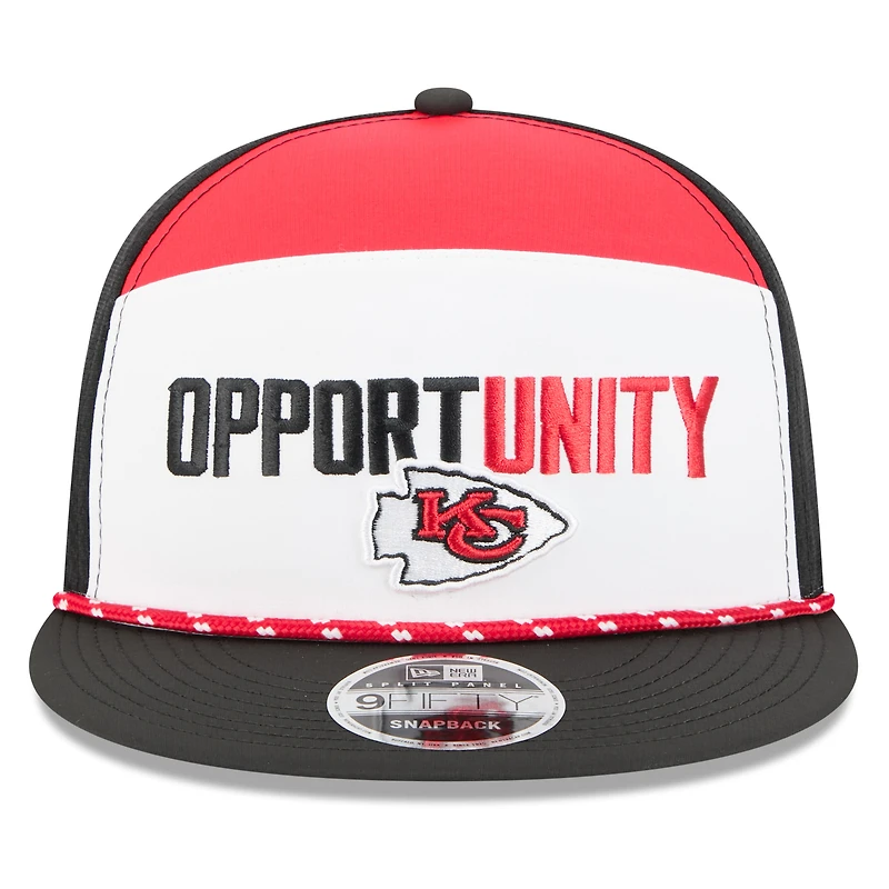 Casquette snapback New Era 9FIFTY Kansas City Chiefs 2025 Inspire Change pour homme, blanche et noire