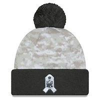 Bonnet en tricot à revers avec pompon et motif camouflage numérique Kansas City Chiefs 2024 Salute To Service New Era blanc/graphite pour homme