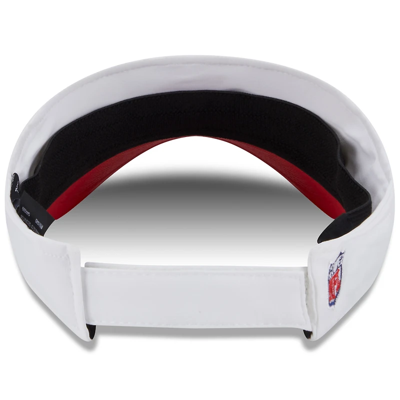 Visière ajustable New Era blanche/rouge pour homme, camp d'entraînement NFL 2025 des Kansas City Chiefs