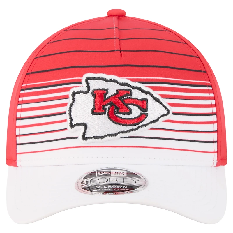 Casquette ajustable New Era blanche/rouge pour homme, modèle Adventure Gradient 9FORTY M-Crown A-Frame des Kansas City Chiefs