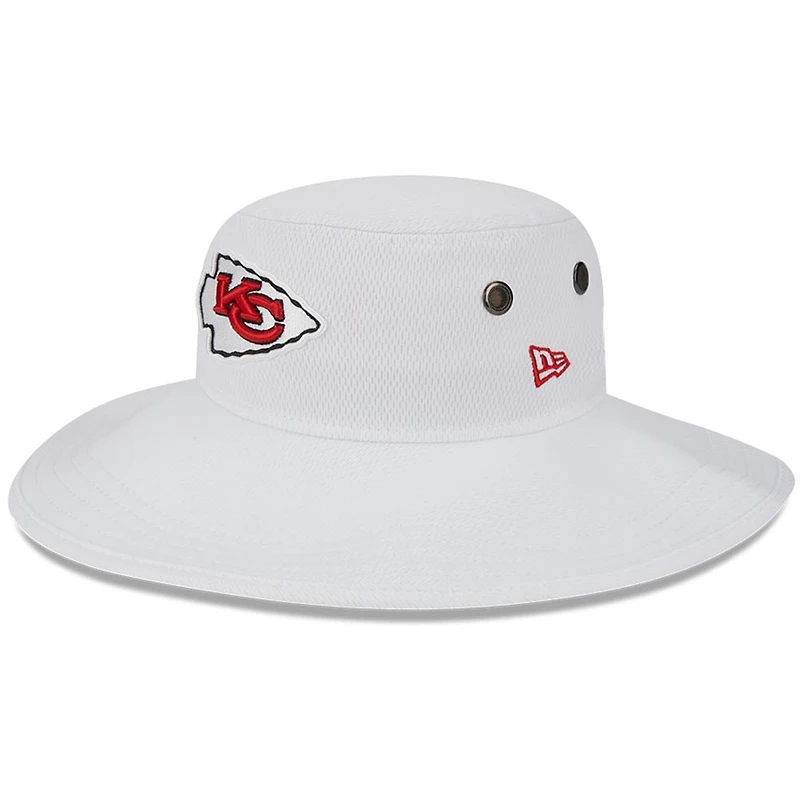 Bob Panama New Era blanc pour homme, camp d'entraînement NFL 2023 des Kansas City Chiefs