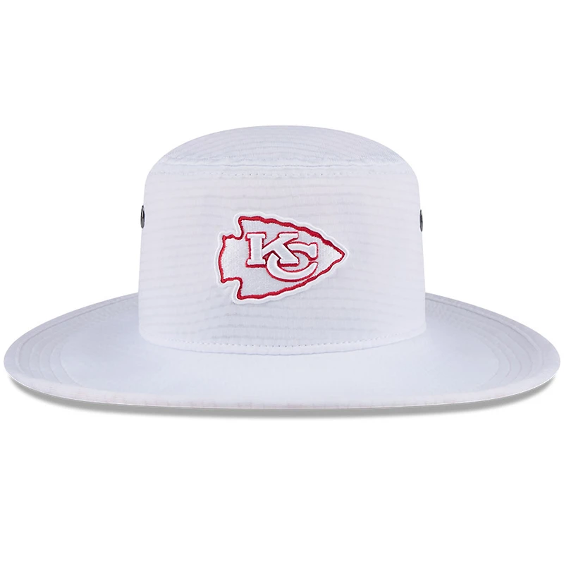 Bob New Era blanc pour homme des Kansas City Chiefs 2024 NFL Training Camp Panama