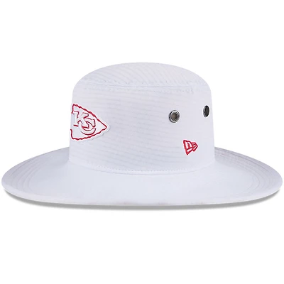 Bob New Era blanc pour homme des Kansas City Chiefs 2024 NFL Training Camp Panama