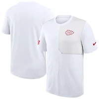 T-shirt d'entraîneur Nike Dri-Fit Sideline UV blanc pour homme, modèle Kansas City Chiefs, blanc.