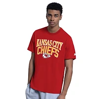 Lot de deux t-shirts à logo Kansas City Chiefs, rouge et gris, la marque Starter, pour homme.