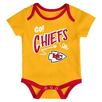 Newborn Outerstuff Kansas City Chiefs All Day Play Three-Piece Bodysuit Set