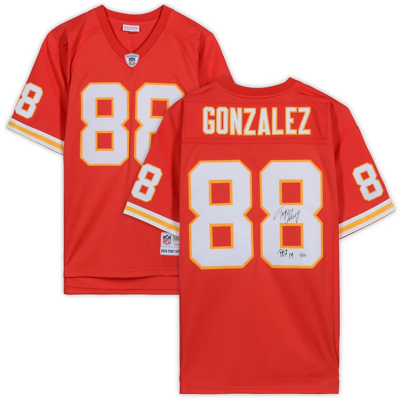 Maillot réplique rouge Mitchell & Ness autographié par Tony Gonzalez, joueur des Kansas City Chiefs, avec inscription « HOF 19 ».