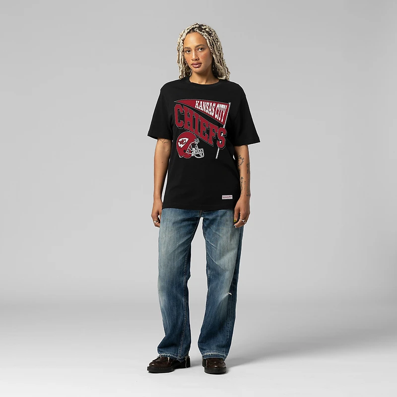 T-shirt noir Mitchell & Ness pour femme, motif petit ami dynamique de l'équipe des Kansas City Chiefs