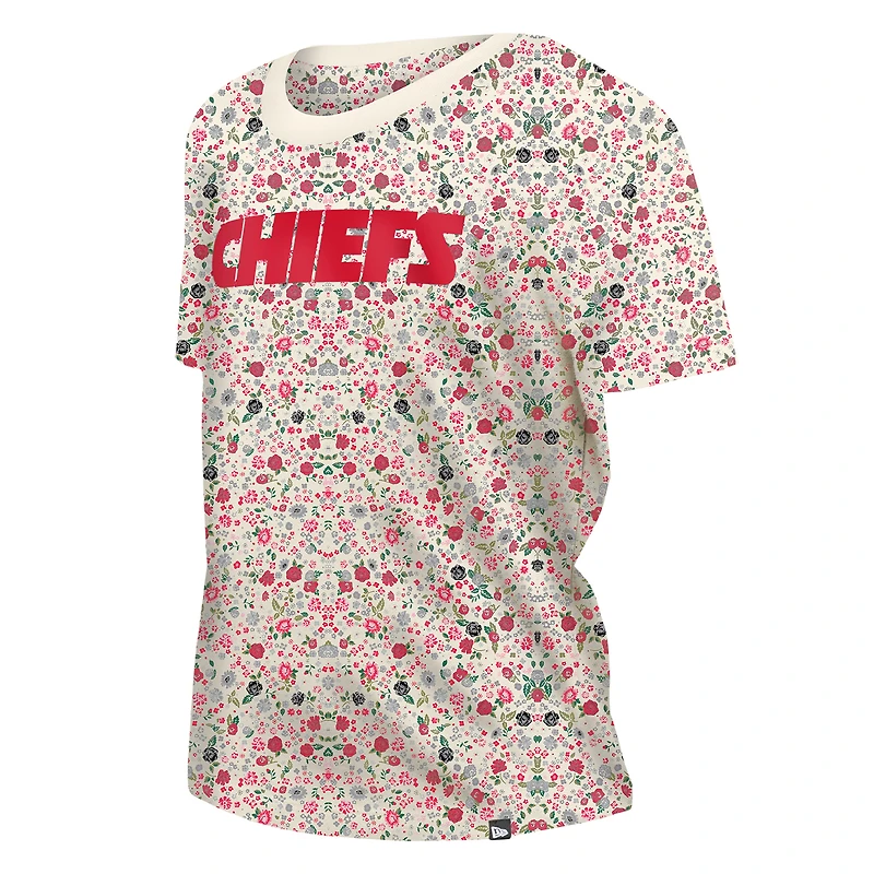 T-shirt à col rond floral Glam Game de Kansas City Chiefs New Era pour femme, couleur crème