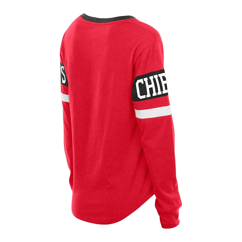 T-shirt à manches longues lacets rétro rouge Kansas City Chiefs pour femme New Era, grande taille