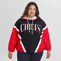 Veste coupe-vent à capuche entièrement zippée et froissée rétro grande taille pour femme WEAR by Erin Andrews rouge/noir Kansas City Chiefs