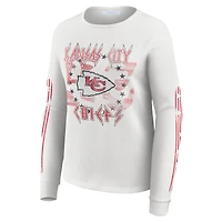 T-shirt blanc à manches longues gaufré pour femme WEAR by Erin Andrews, motif Kansas City Chiefs