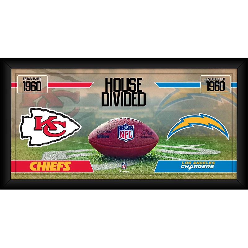 Collage de football encadré 10" x 20" des Chiefs de Kansas City contre les Chargers de Los Angeles
