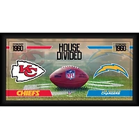 Collage de football américain « Kansas City Chiefs contre Los Angeles Chargers » encadré (25 x 50 cm)