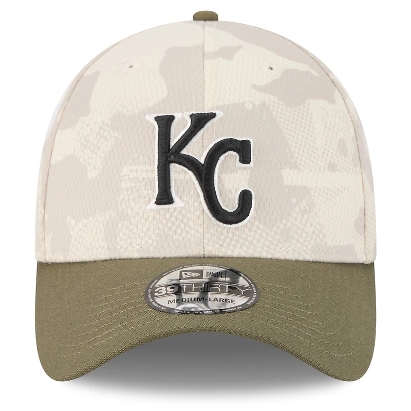 Men's New Era Light Beige/Olive Kansas City Royals 2025 Armed Forces Day 39THIRTY Flex Hat