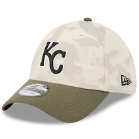 Men's New Era Light Beige/Olive Kansas City Royals 2025 Armed Forces Day 39THIRTY Flex Hat