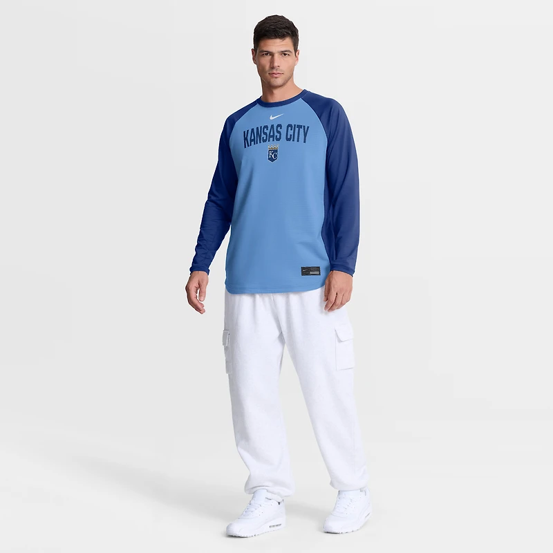 Sweat-shirt raglan Nike Dri-FIT Authentic Collection Kansas City Royals bleu clair pour homme