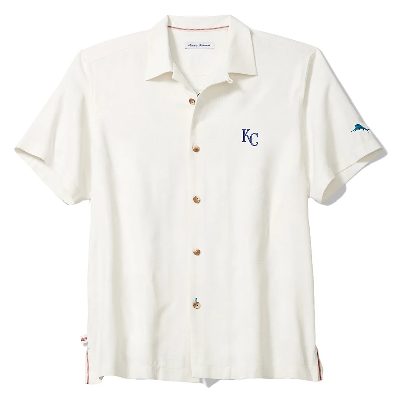 Chemise boutonnée Tommy Bahama blanche pour homme, Kansas City Royals Island Fly Ball Camp, en mélange de trois fibres COOLMAX.