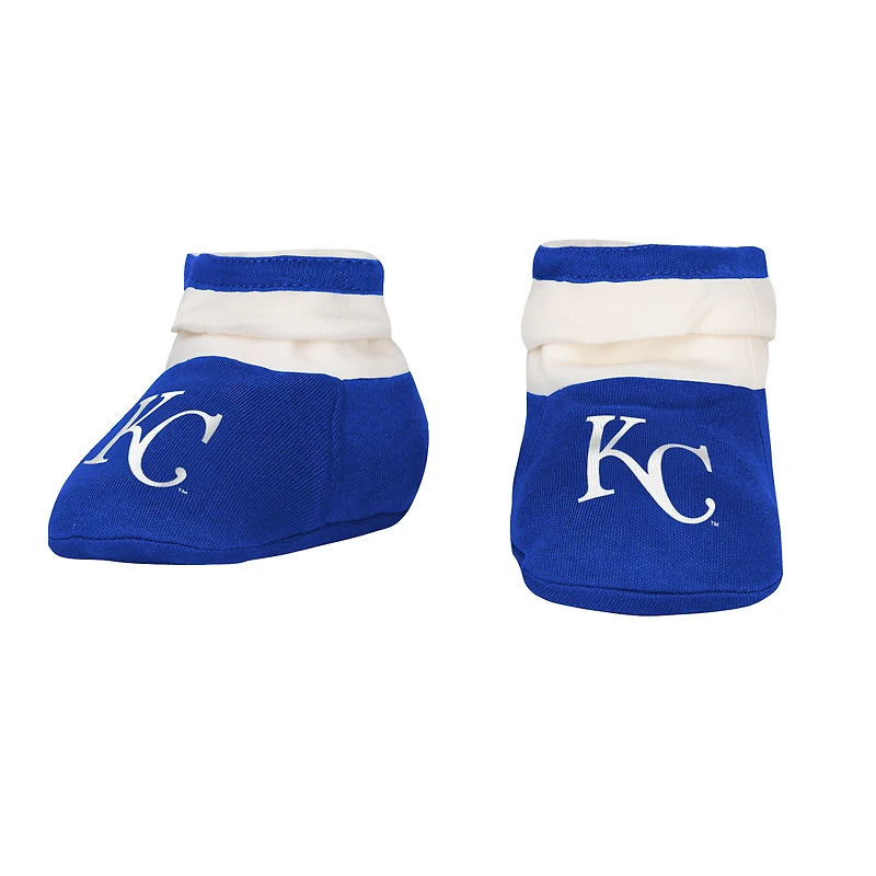 Ensemble trois pièces pour nouveau-né Outerstuff Cream/Royal Kansas City Royals Up One : body, bavoir et chaussons