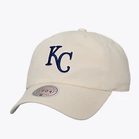 Casquette unisexe Mitchell & Ness crème Kansas City Royals hors saison 1904 à sangle ajustable