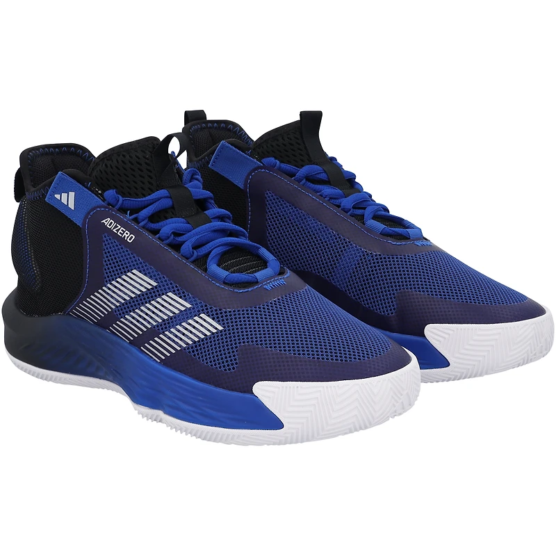 Chaussures adidas Royal Adizero émises par l'équipe des Kansas Jayhawks le programme de basket-ball