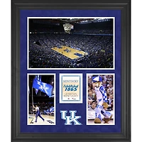 Collage encadré 20" x 24" (51 x 61 cm) représentant les Kentucky Wildcats au Commonwealth Stadium (3 ouvertures)