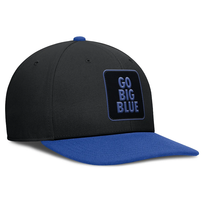Casquette Nike noire/bleu marine Kentucky Wildcats 2025 Sideline Campus Pro Local Snapback pour homme