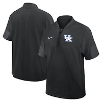 Veste d'entraîneur Nike Kentucky Wildcats 2025 Sideline noire pour homme, manches courtes, fermeture éclair au quart, technologie Dri-FIT