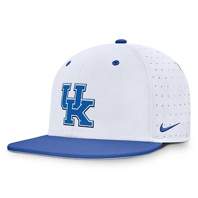 Men's Nike White Kentucky Wildcats On-Field Dugout True Performance Fitted Hat