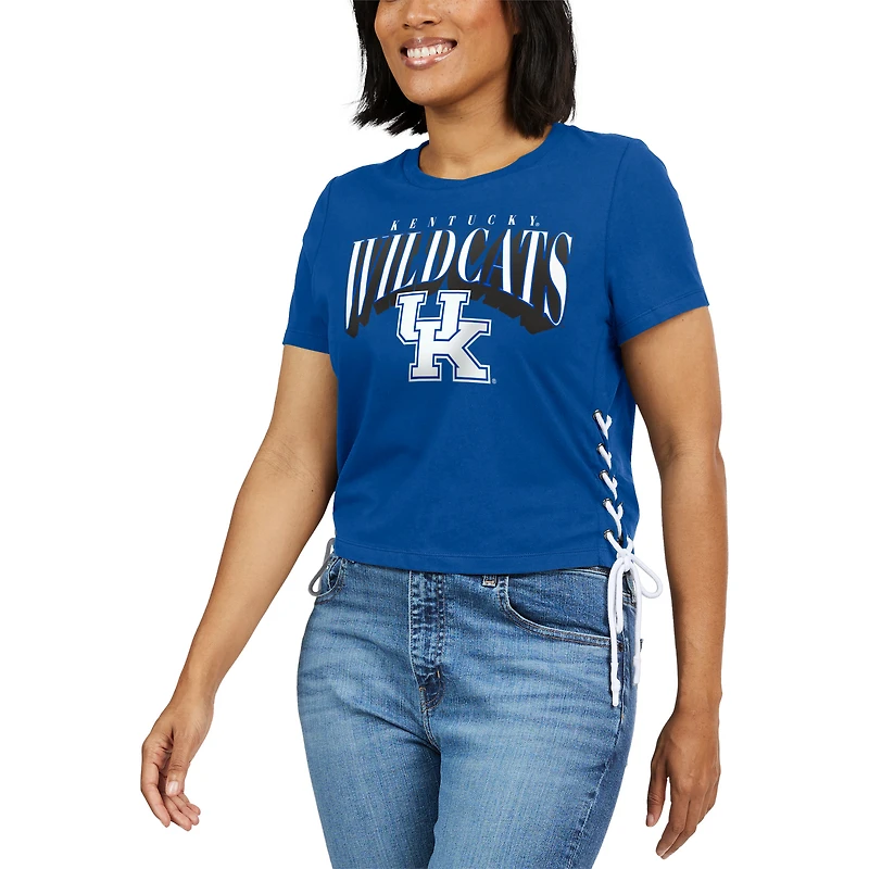 WEAR by Erin Andrews T-shirt court modeste à lacets sur le côté des Royal Kentucky Wildcats pour femmes