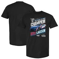 T-shirt officiel noir de la collection Hendrick Motorsports pour hommes, Kyle Larson, champion NASCAR Cup Series 2025