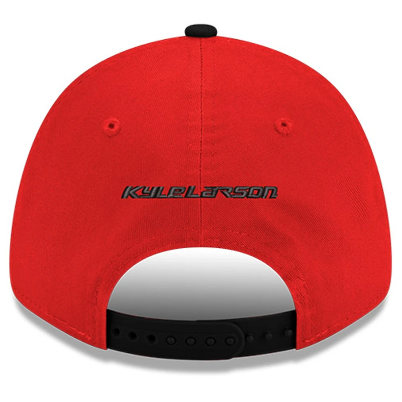 Men's New Era Scarlet/Black Kyle Larson 9FORTY Snapback Adjustable Hat