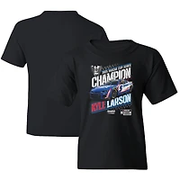 T-shirt officiel noir de la collection Hendrick Motorsports Team pour jeunes, Kyle Larson, champion NASCAR Cup Series 2025