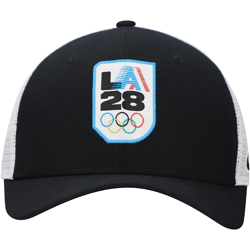 V110625 LA2028 Casquette de camionneur Nike LA28 Rise pour homme HATMENSTR C13293-C004917-USOCLA-00A