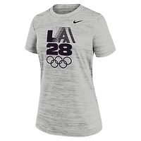 T-shirt Nike gris LA28 Velocity Performance pour femme, motif Jeux olympiques d'été