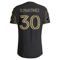 Maillot officiel adidas David Martínez LAFC 2026 noir, tenue principale 2026, avec patch porté sur le terrain