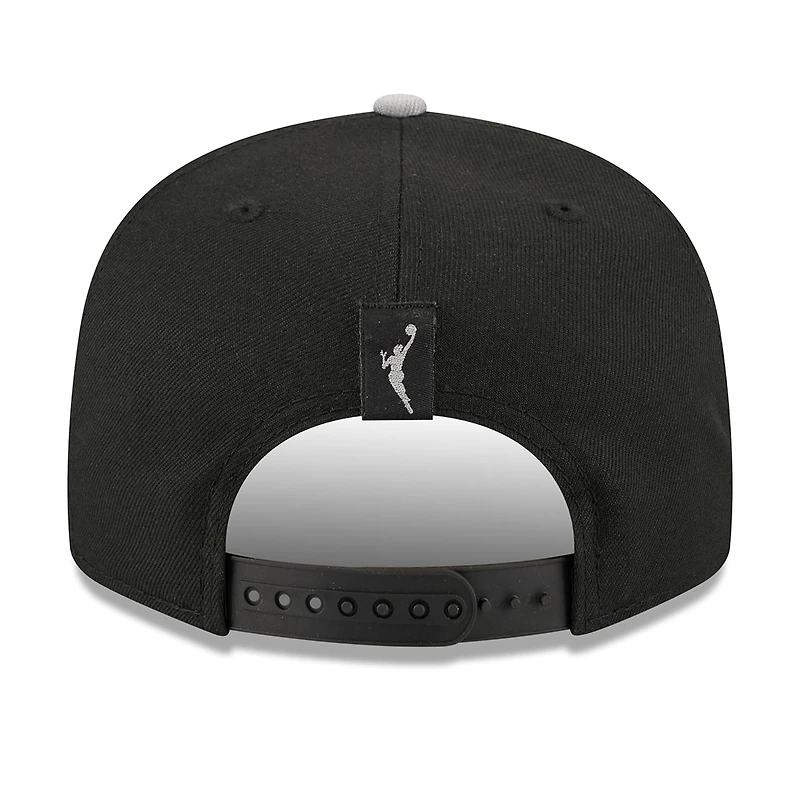 Casquette unisexe New Era noire/grise Las Vegas Aces WNBA Tip-Off 2026 avec badge métallique et monture en A (modèle 9FIFTY Snapback)