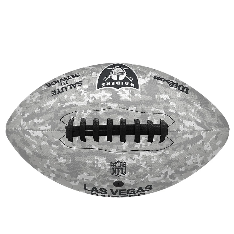 Hommage des Las Vegas Raiders 2024 à Service Wilson Pro Football