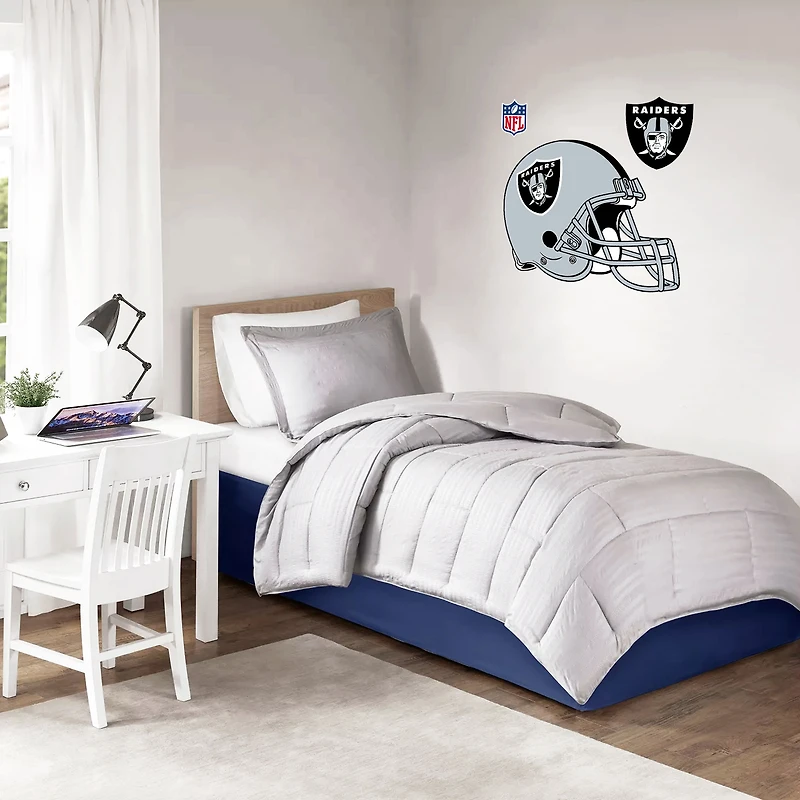Las Vegas Raiders - 36'' Team Helmet Repositionable Wall Decal