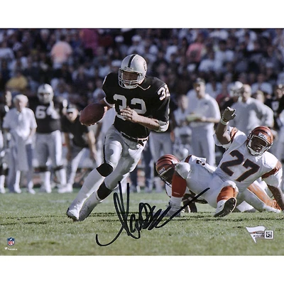 Photographie autographiée de Marcus Allen des Las Vegas Raiders contre les Cincinnati Bengals, 8'' x 10''