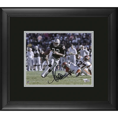 Photographie encadrée autographiée de Marcus Allen des Las Vegas Raiders contre les Cincinnati Bengals 8" x 10"