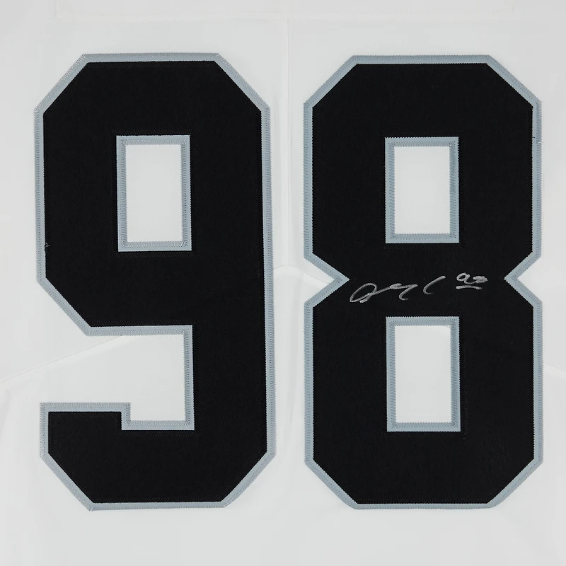 Maillot Nike blanc dédicacé par Maxx Crosby des Las Vegas Raiders