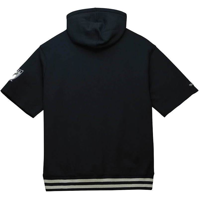 Sweat à capuche noir manches courtes d'avant-match Mitchell & Ness pour hommes des Las Vegas Raiders